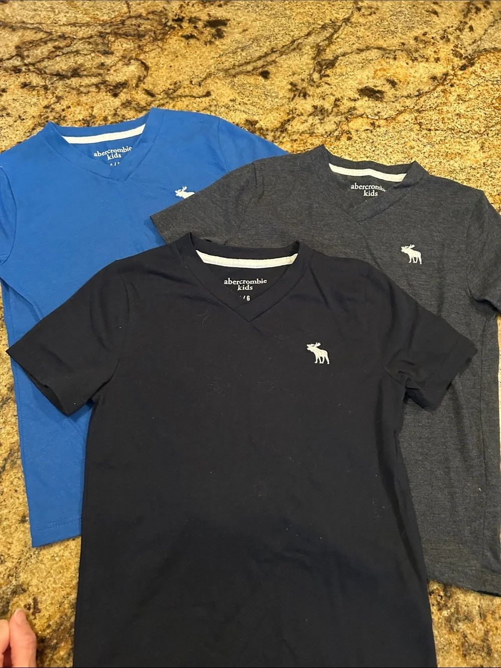 abercrombie kids V-Neck Tee Trio in Blue, Gray & Black